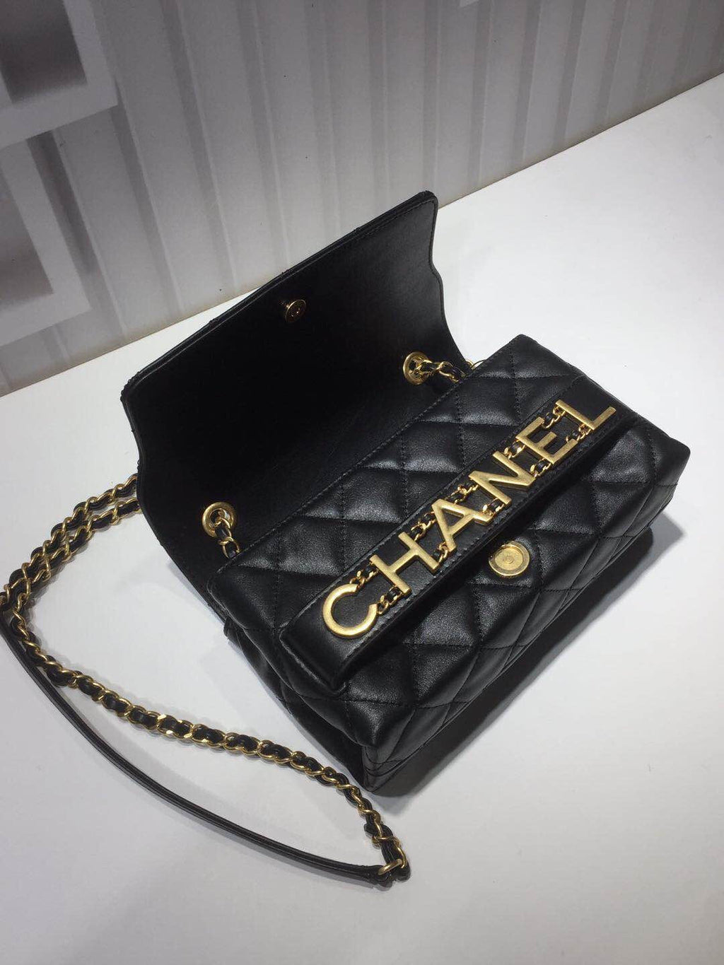 CHL - Front Logo Small Flap Bag Gold Hardware Black For Women Handbags, Shoulder Bags 8.2in/21LOAS1490
