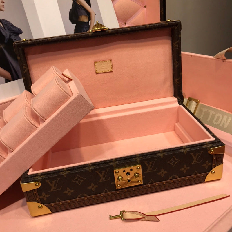 LO - LV Bags - 16000