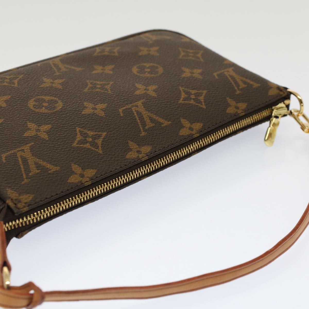 LO-LV bags 211