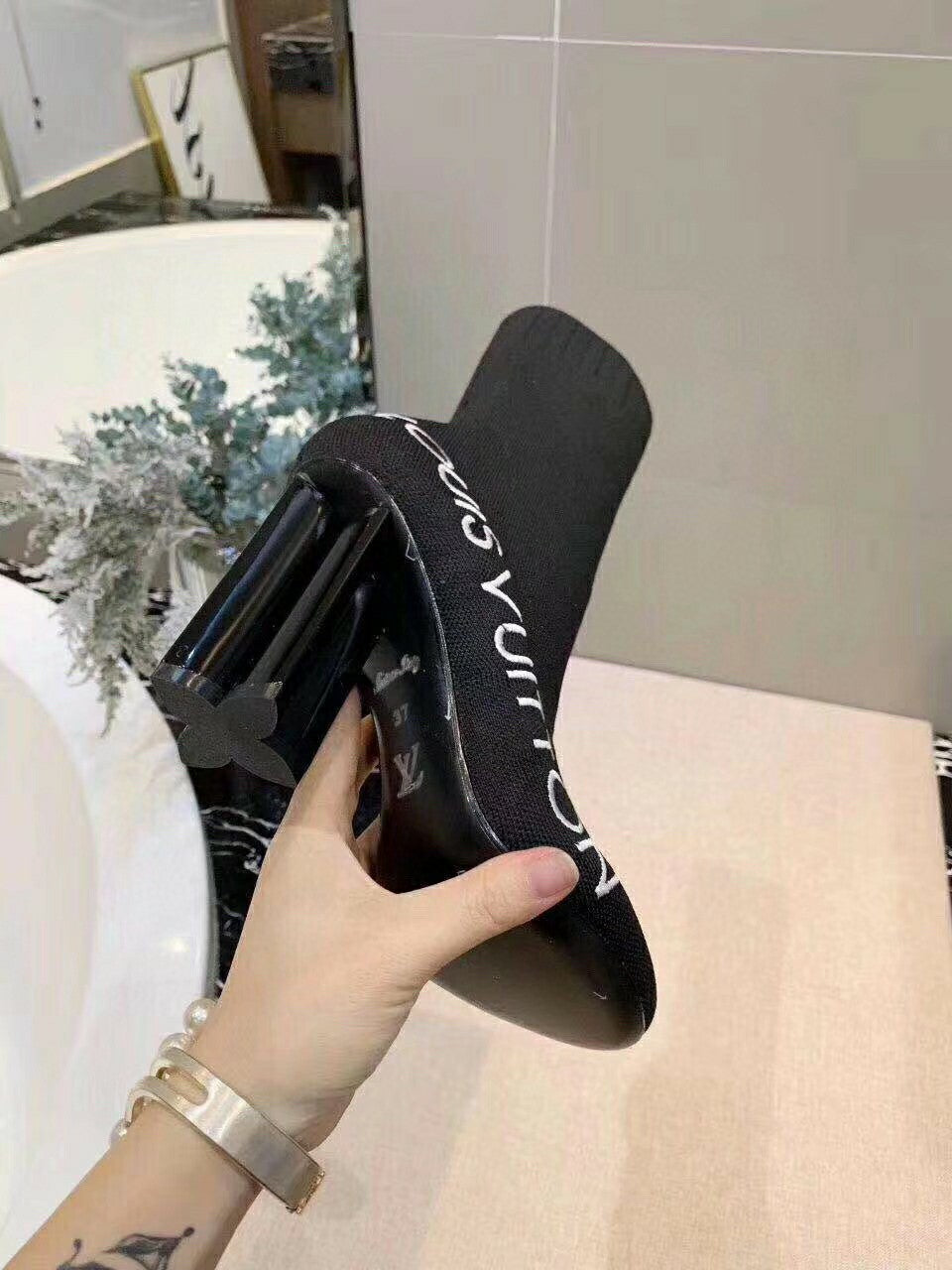 LO-LV bags 3423
