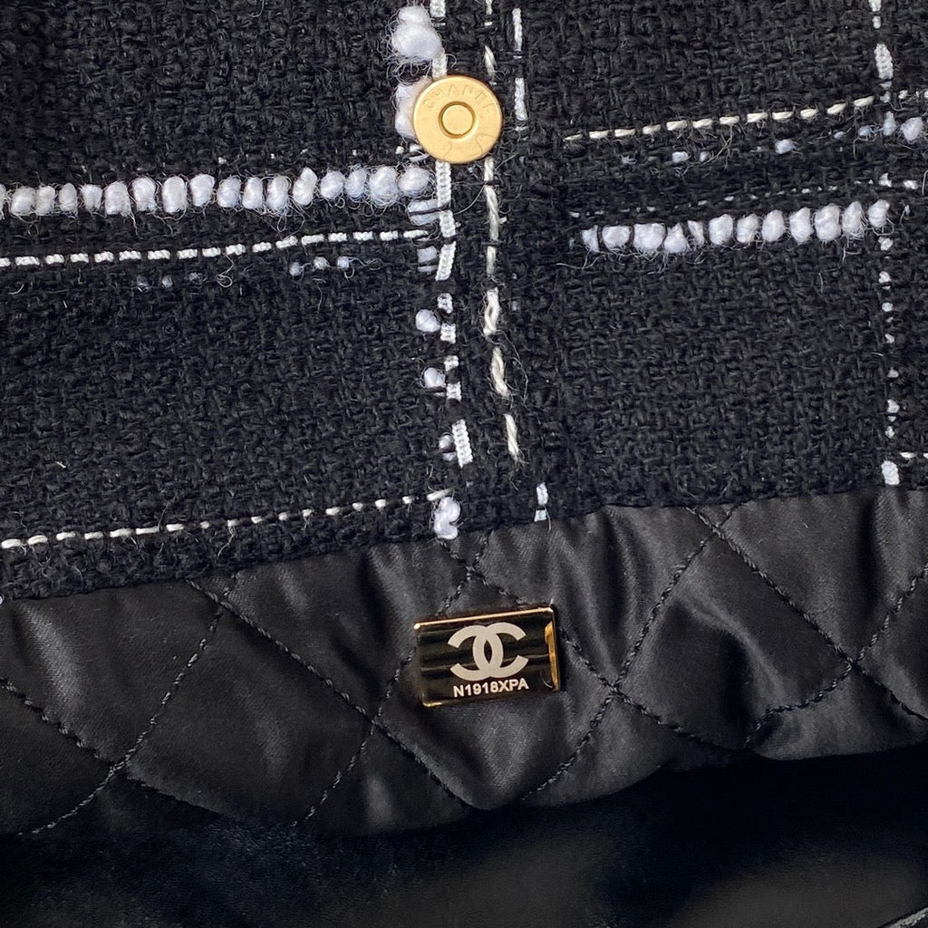 CHL -  22 Handbag Gold Hardware Black For Women Handbags, Shoulder Bags 18.3in/47LO AS3262 B08553 NJ058