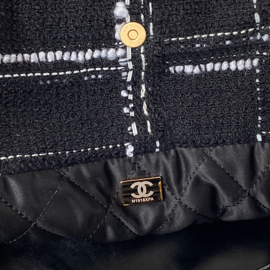 CHL -  22 Handbag Gold Hardware Black For Women Handbags, Shoulder Bags 18.3in/47LO AS3262 B08553 NJ058