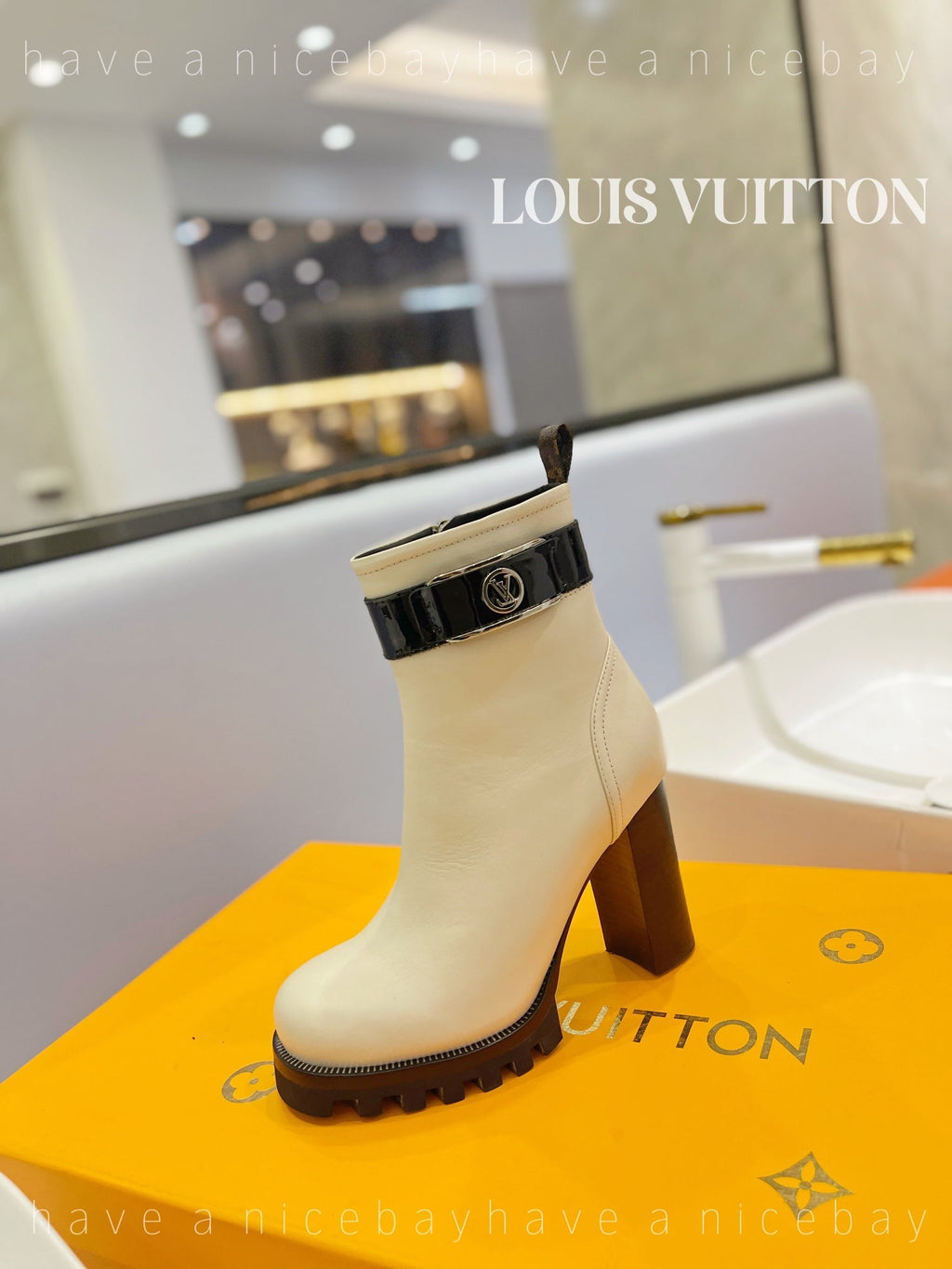 LO-LV bags 3437