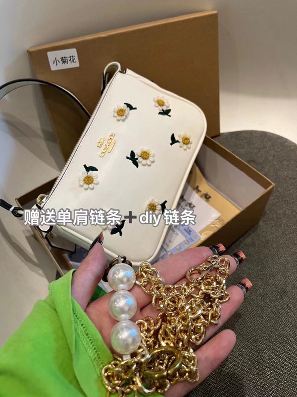 LO - CCH Bags - 114