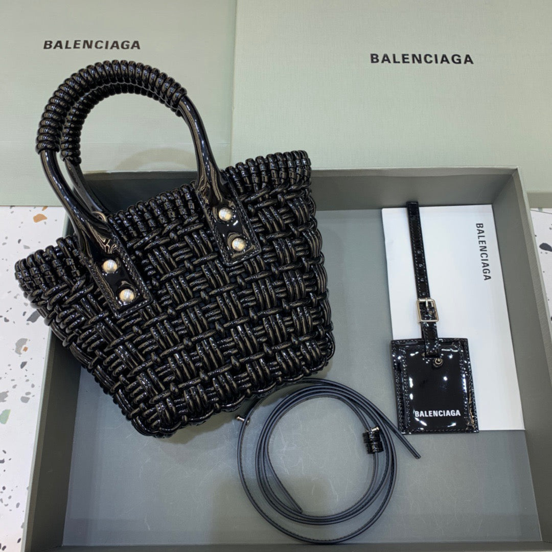 BLN-Ciaga Bistro XS Basket With Strap In Black , For Women,  Bags 16.1in/41LO 6713422IE2Y1000