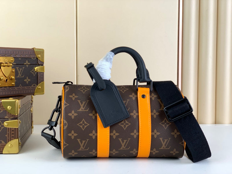 LO-LV bags 8667