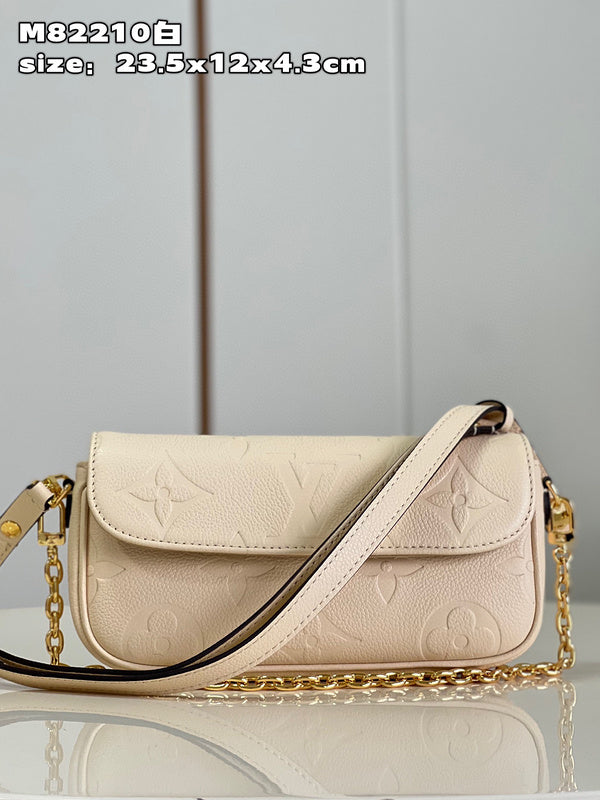 LO-LV bags 8695