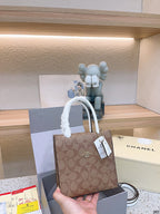 LO - CCH Bags - 106