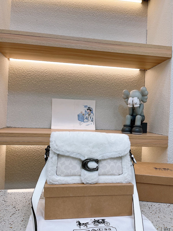 LO - CCH Bags - 367