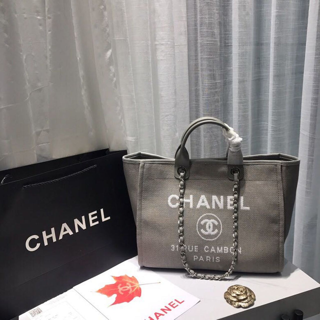 CHL -  Deauville Tote Tweed Canvas Bag Fall/Winter Collection, Light Grey/White For Women 15in/38LO