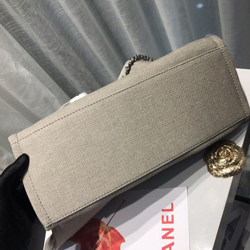 CHL -  Deauville Tote Tweed Canvas Bag Fall/Winter Collection, Light Grey/White For Women 15in/38LO