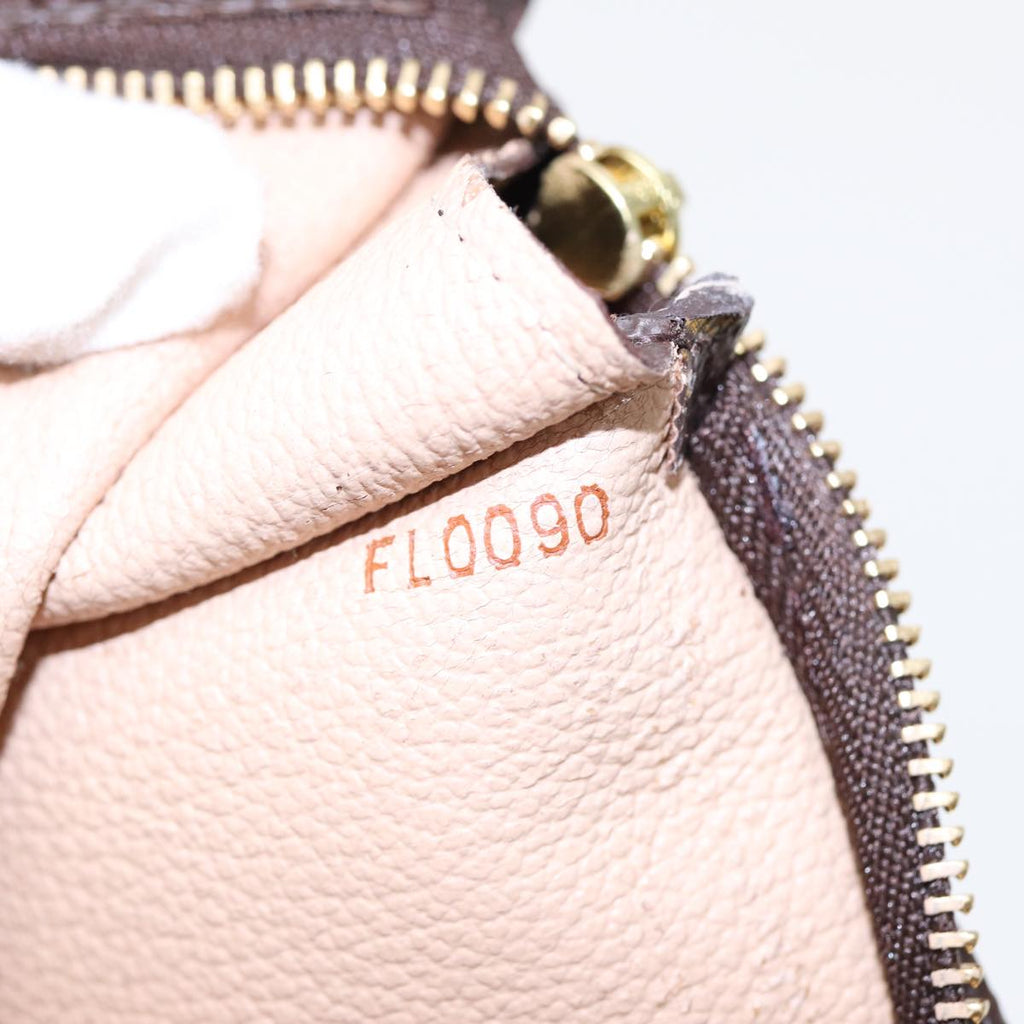 LO-LV bags 1530