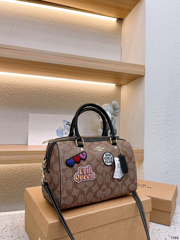 LO - CCH Bags - 300