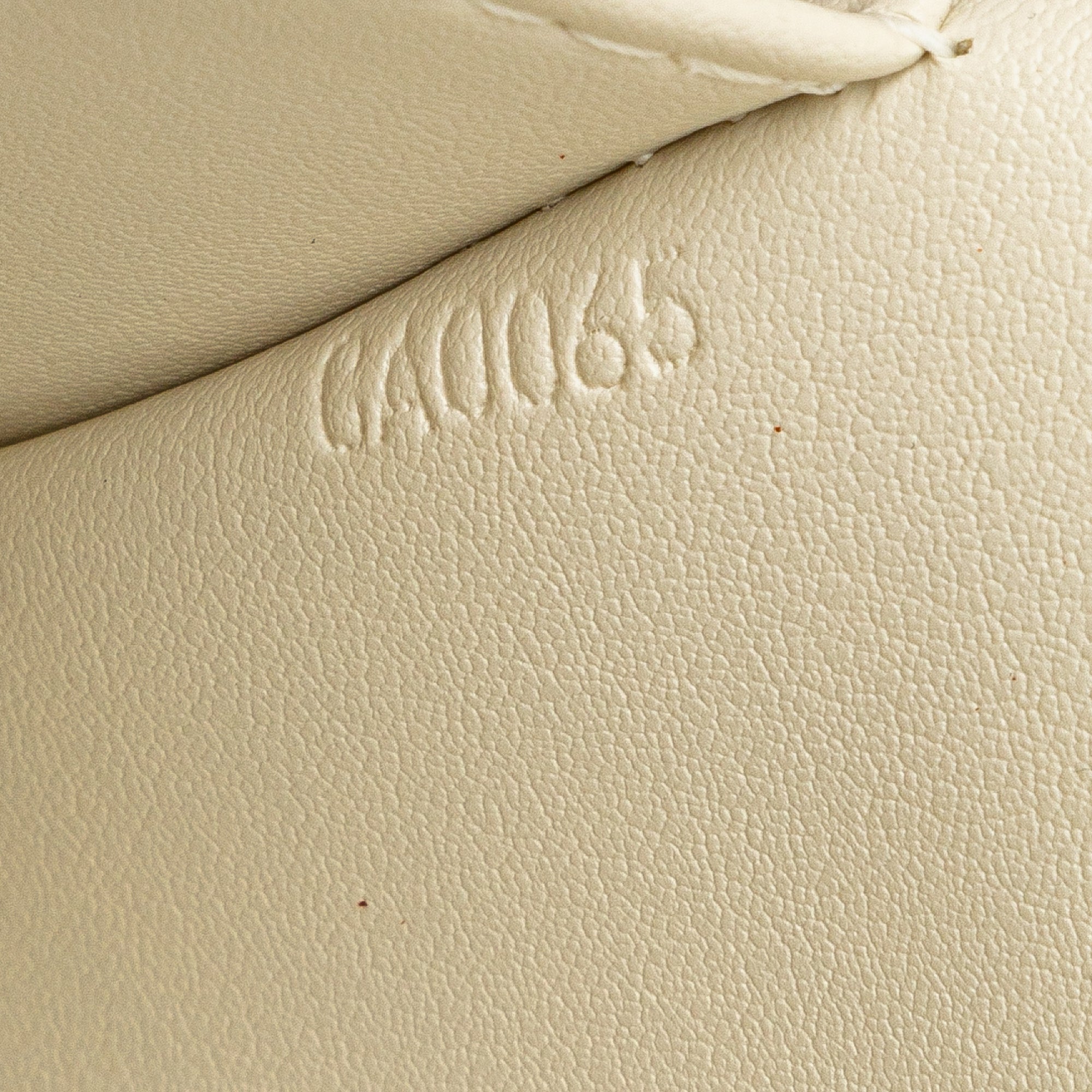 LO-LV bags 4141