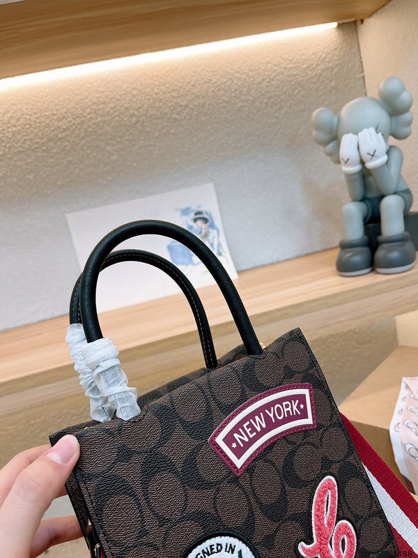 LO - CCH Bags - 422