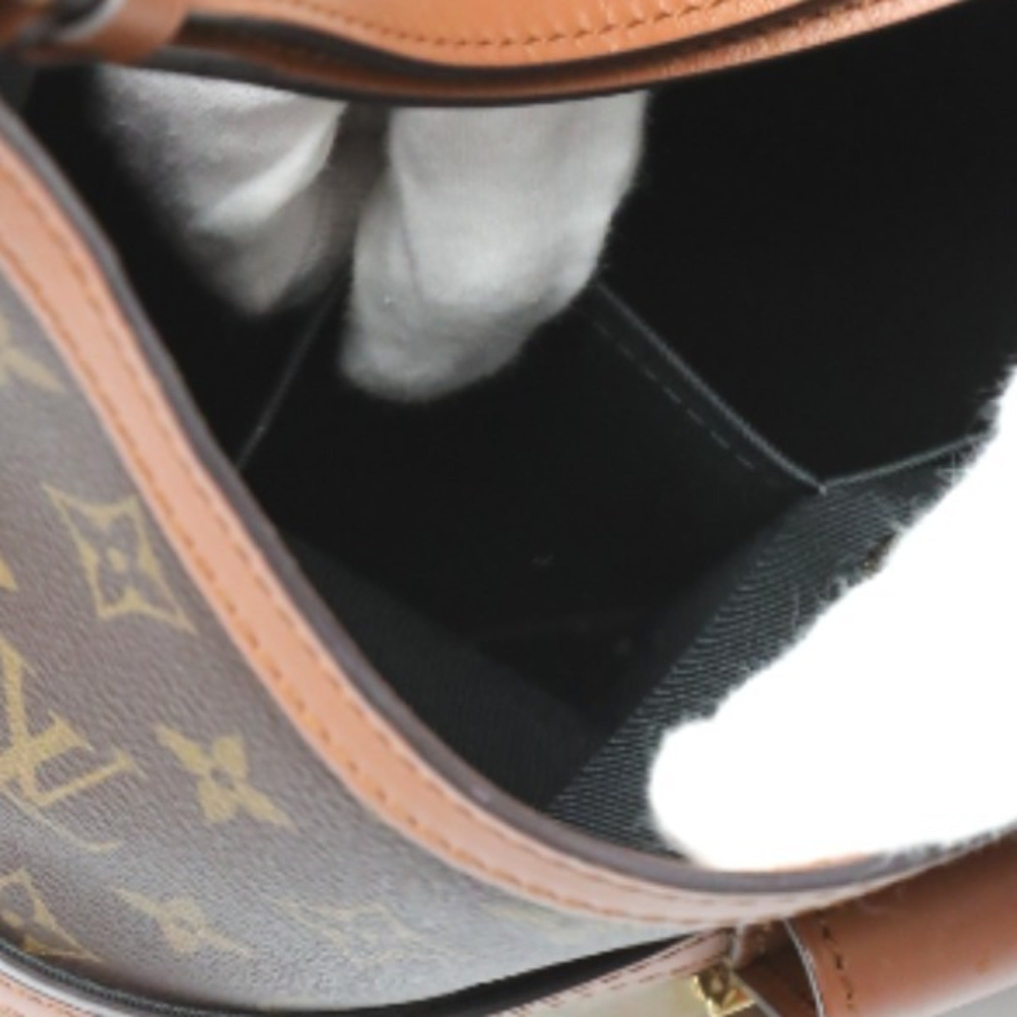 LO-LV bags 2069