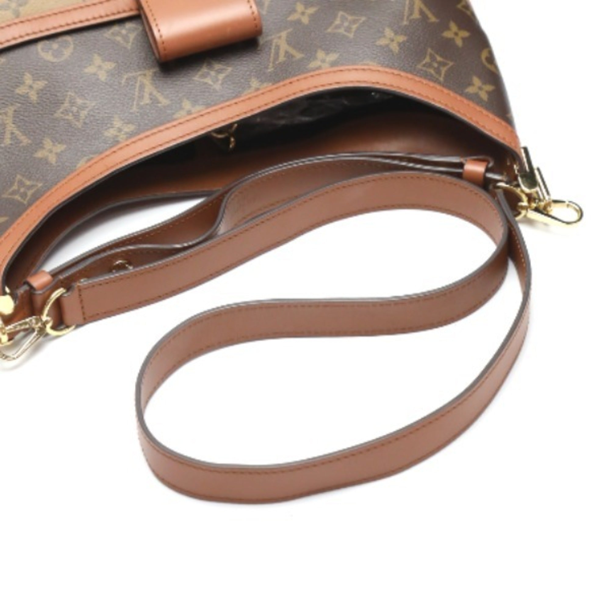 LO-LV bags 2069