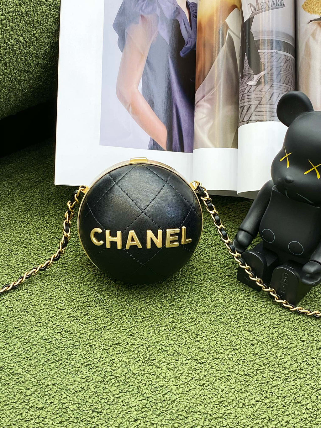 CHL -  Ball Bag Black and Gold Chain Bag For Women 23.5LO/9.25in