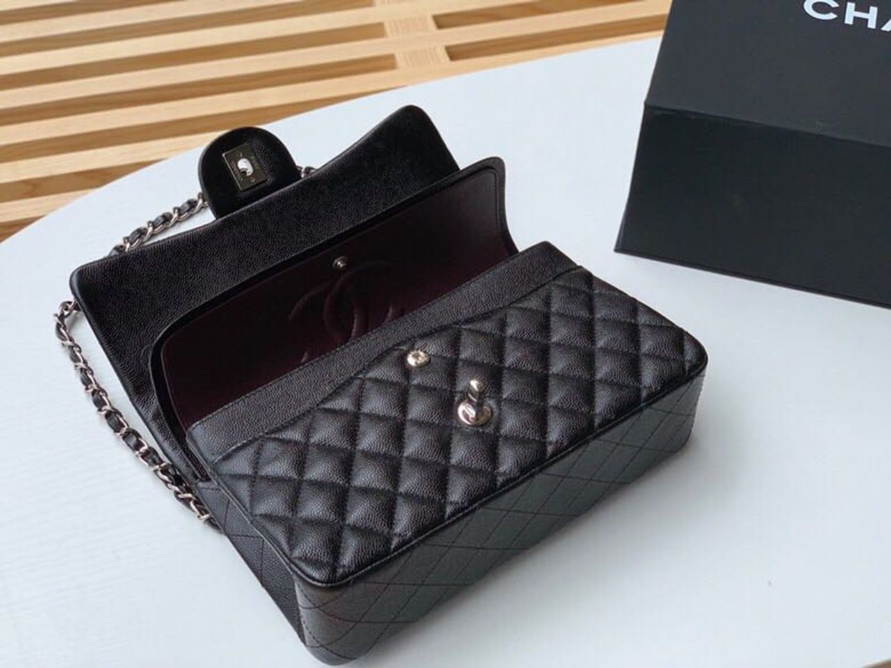 CHL -  Classic Handbag SilLusso Official - Hardware Black For Women Bags, Shoulder And Crossbody Bags 10.2in/26LO A01112
