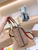 LO - CCH Bags - 093