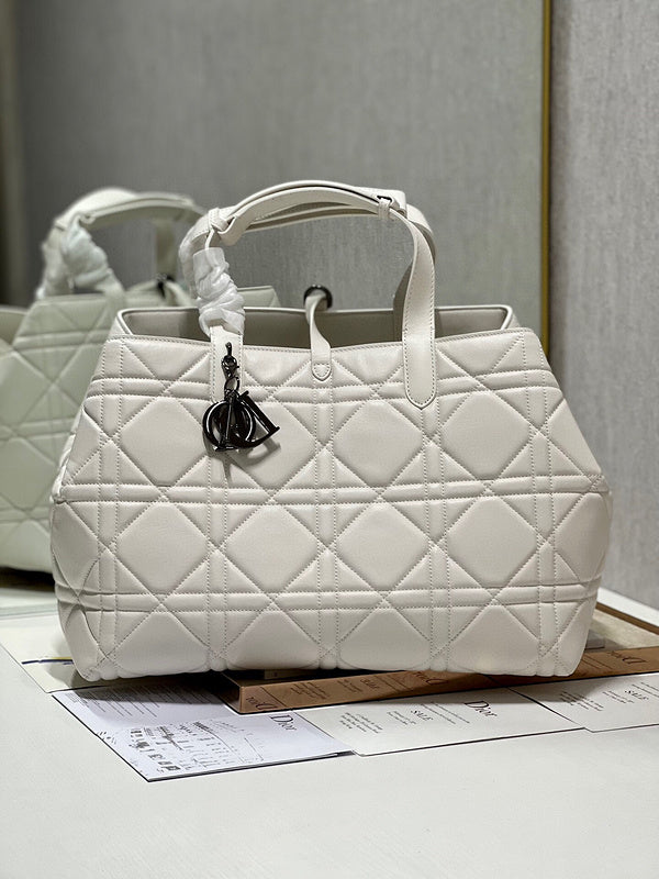 Lusso Official - DYOR BAGS - DESIGNER HANDBAGS  - 1567