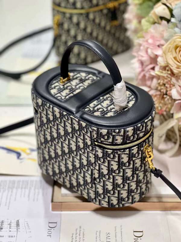 LO - DYOR   BAGS FOR WOMEN - FASHION LUXURY BAGS 046