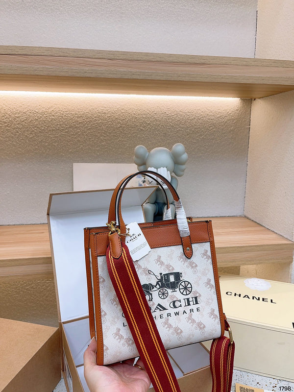 LO - CCH Bags - 014