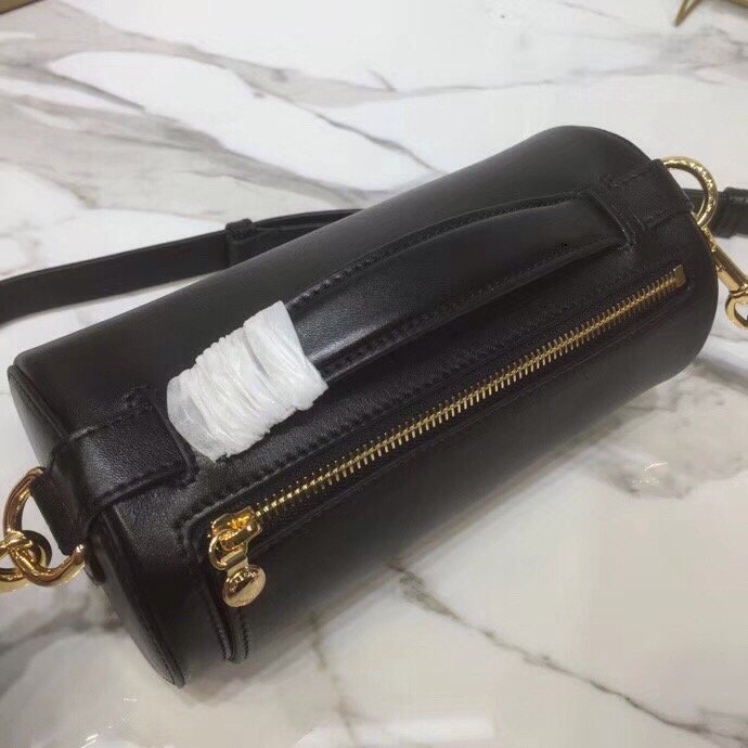 B-Berry - BB  The Kingdom Motif Barrel Bag In Black For Women, Bags 8.3in/21LO