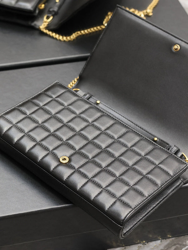 BB - YSL Bag - 1810