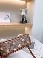 LO - CCH Bags - 374