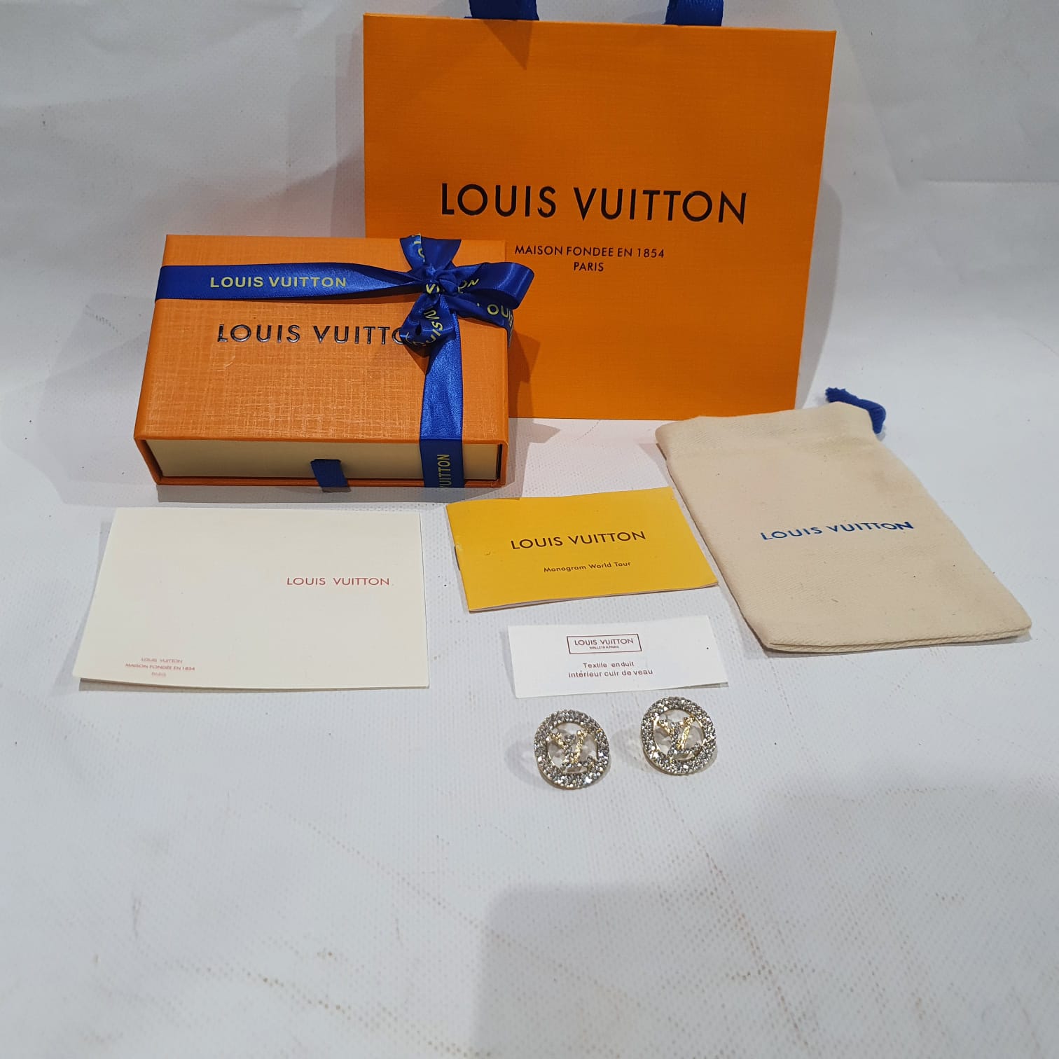 LO-LV bags 2188