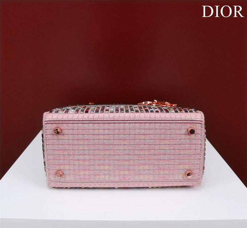 Lusso Official - DYOR FASHION BAGS - 2015