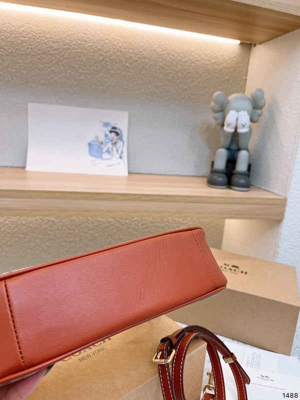 LO - CCH Bags - 201