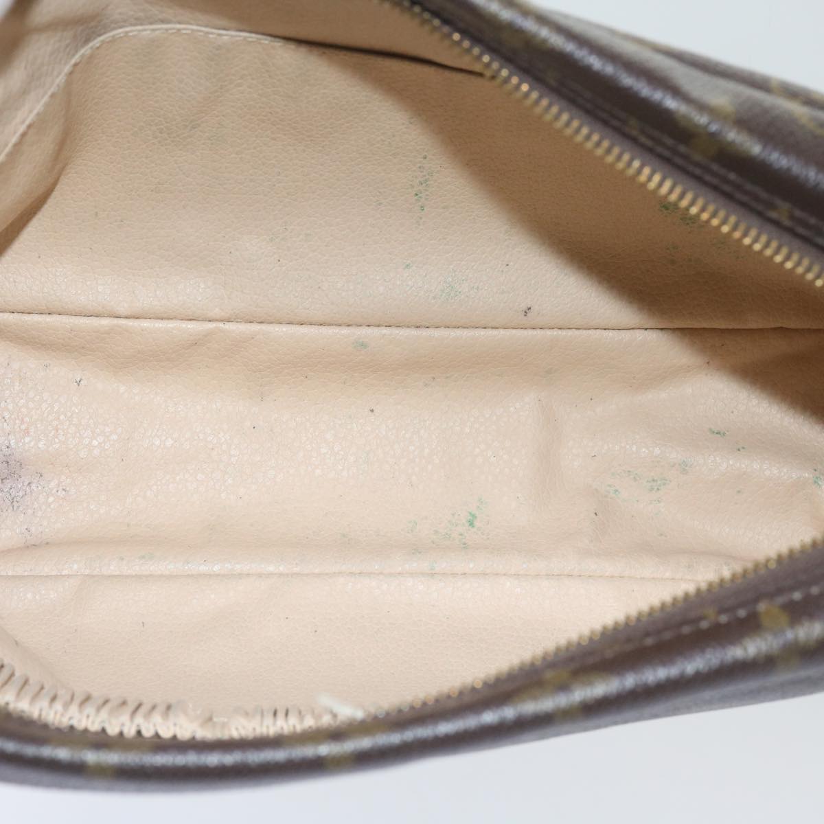 LO-LV bags 1109