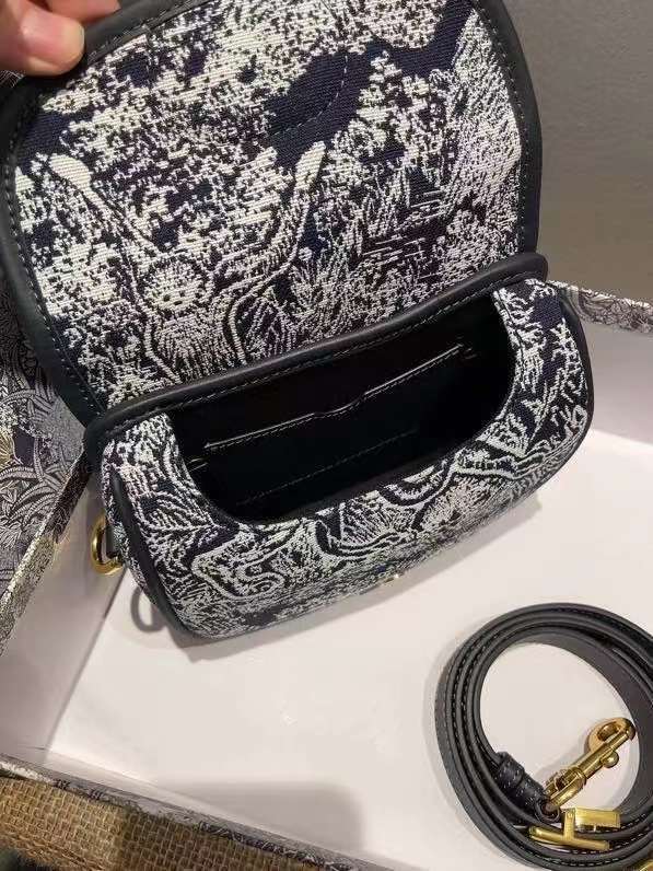 LO - DYOR   BAGS FOR WOMEN - FASHION LUXURY BAGS 437