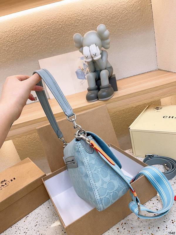 LO - CCH Bags - 030