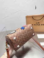 LO - CCH Bags - 390