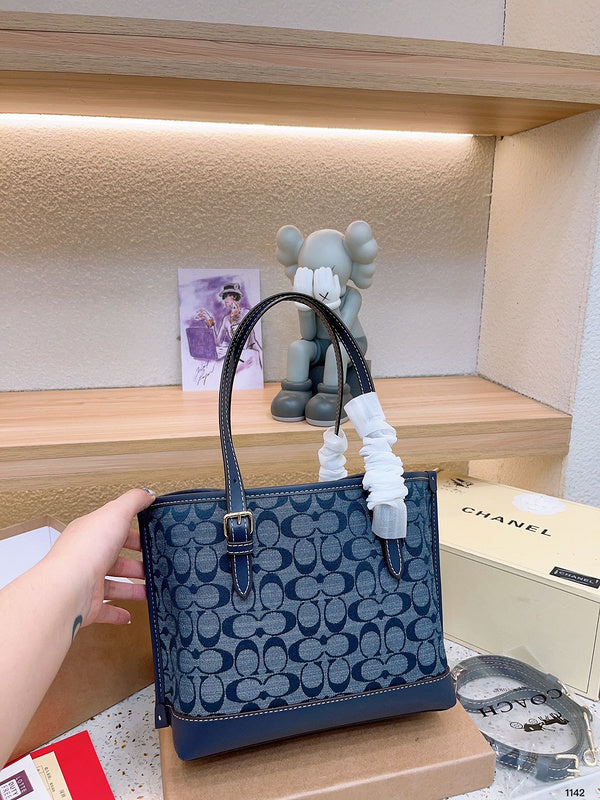 LO - CCH Bags - 146