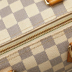 LO-LV bags 2011
