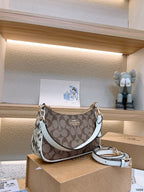 LO - CCH Bags - 200
