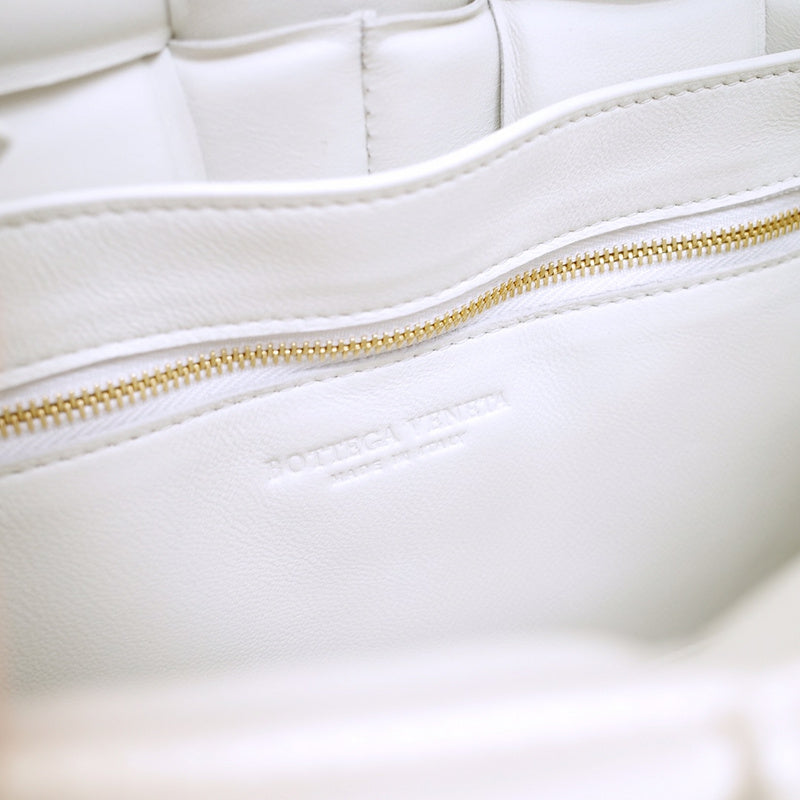 LO - BV Bags - 160