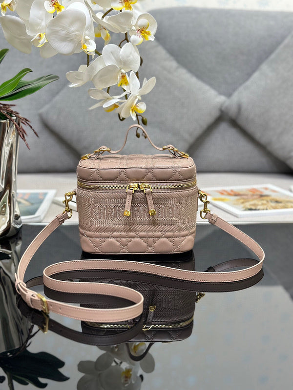 Lusso Official - DYOR BAGS - DESIGNER HANDBAGS  - 076
