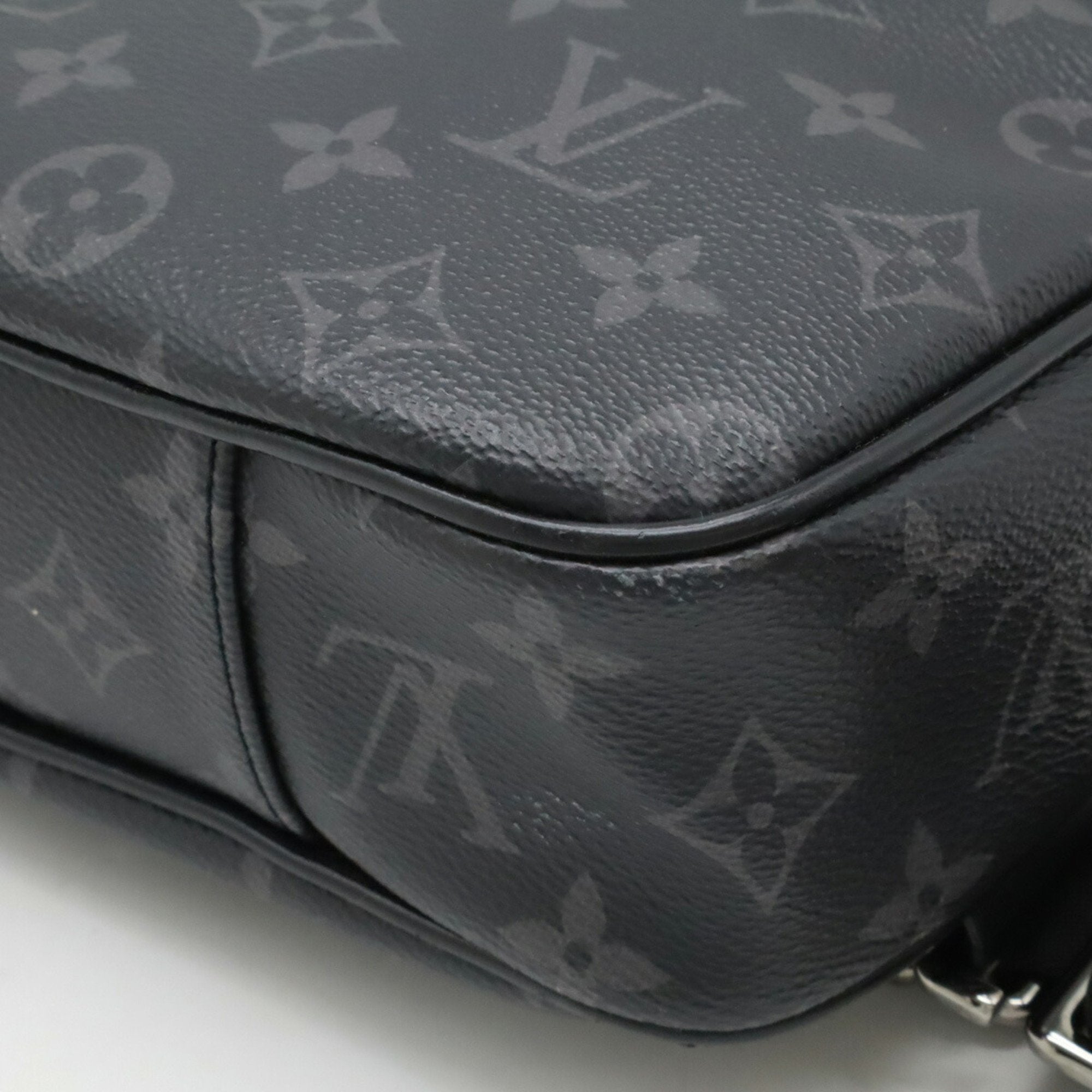 LO-LV bags 1630