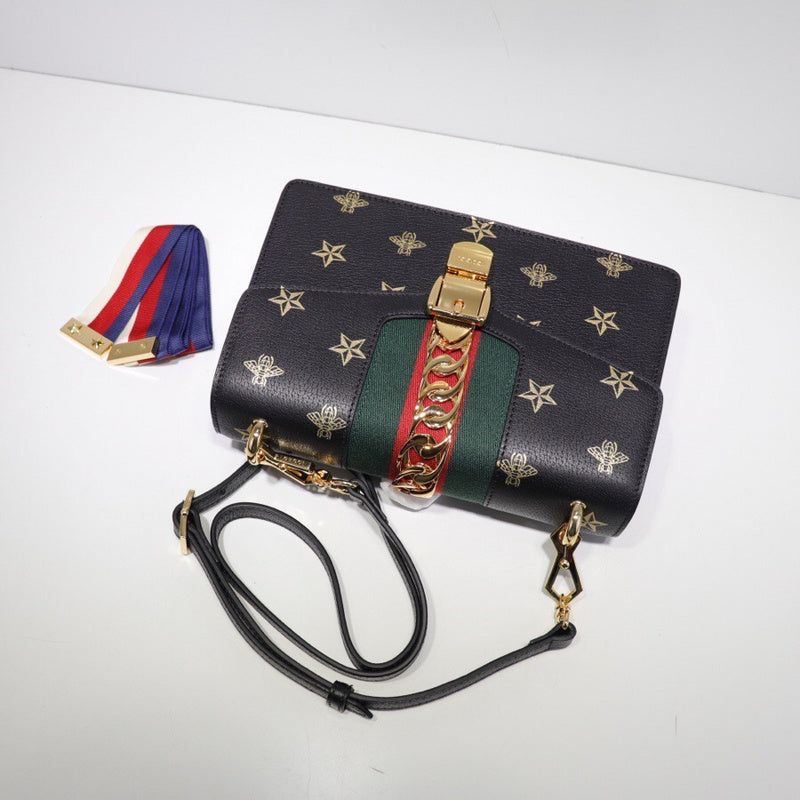 LO - GCC Bags - 3074