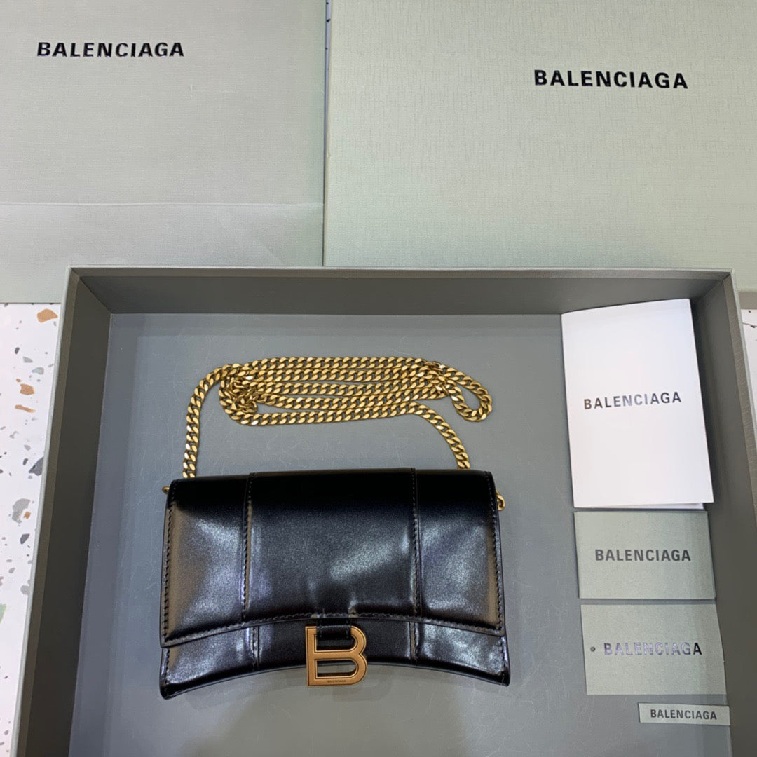 BLN-Ciaga Hourglass Wallet On Chain in Black, For Women,  Bags 7.6in/19LO 6560501QJ4M1000
