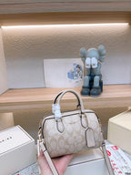 LO - CCH Bags - 103