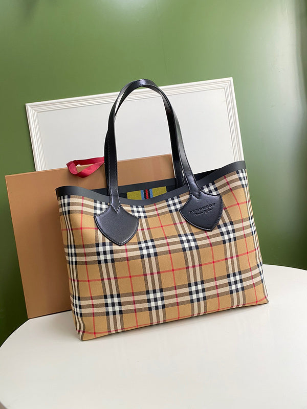 LO - B-BERRY BAGS - 260