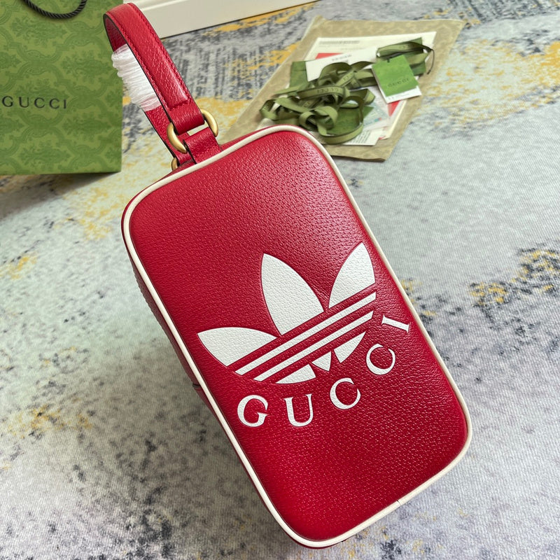 LO - GCC Bags - 1973