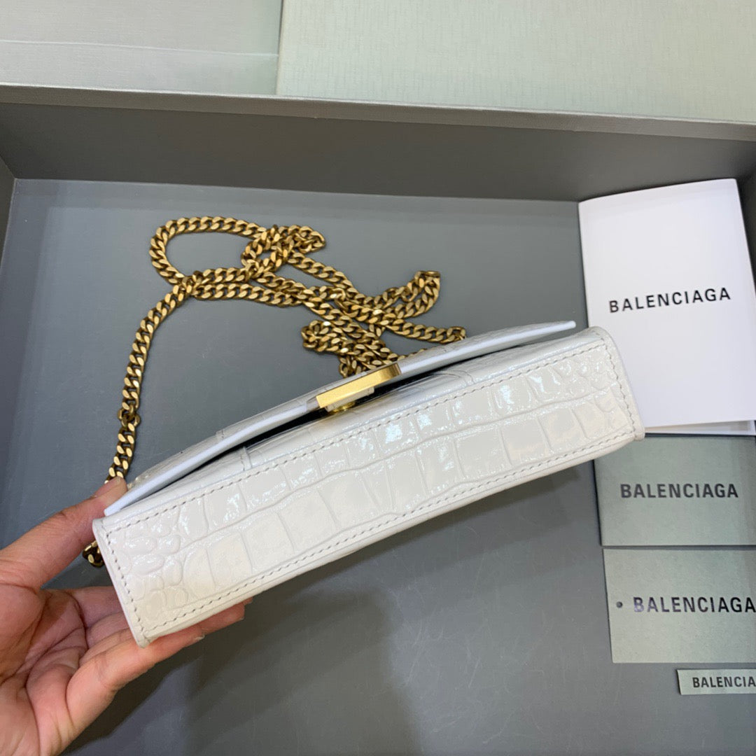 BLN-Ciaga Hourglass Wallet On Chain in White, For Women,  Bags 7.6in/19LO 6560501LRGM9016