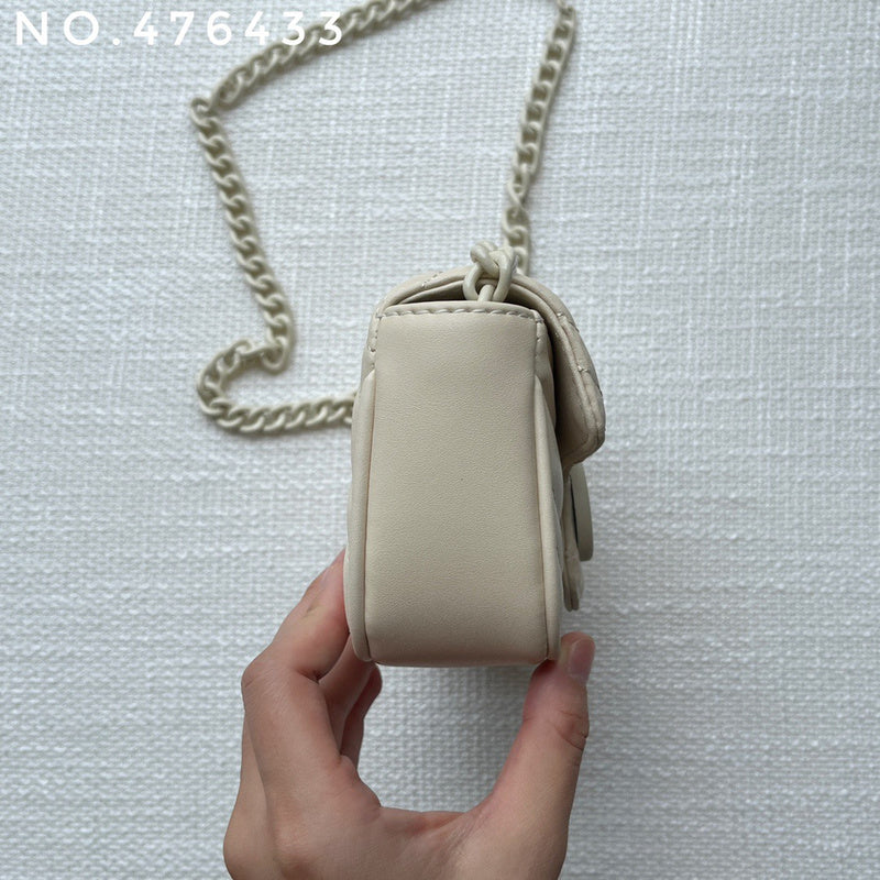 LO - GCC Bags - 1945